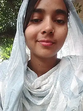 Snapshot of Simran_143 chatting on 07-30-26, 05:17 Simran 143 online show from 07-30-26, 05:17