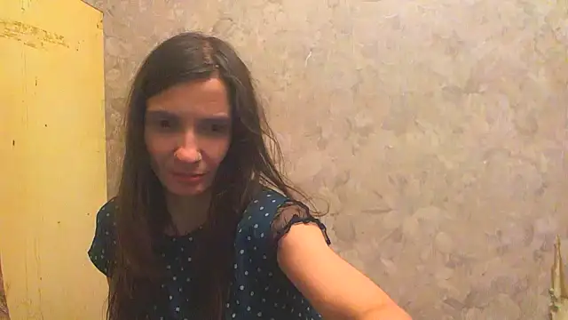 Snapshot of Alison_Wale chatting on 07-22-26, 02:08 Alison Wale online show from 07-22-26, 02:08
