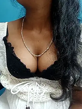 Snapshot of telugu_ammayi0 chatting on 06-19-26, 02:23 telugu ammayi0 online show from 06-19-26, 02:23