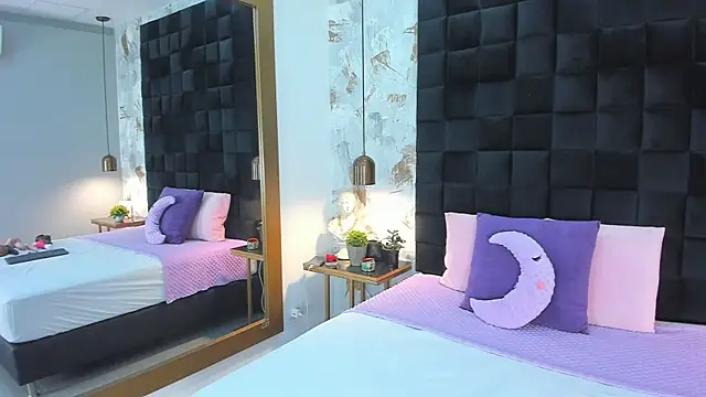 Snapshot of CharlotteG_ chatting on 07-15-26, 12:56 CharlotteG online show from 07-15-26, 12:56