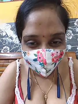 Snapshot of Garimaa_Cherry chatting on 07-20-26, 08:00 Garimaa Cherry online show from 07-20-26, 08:00