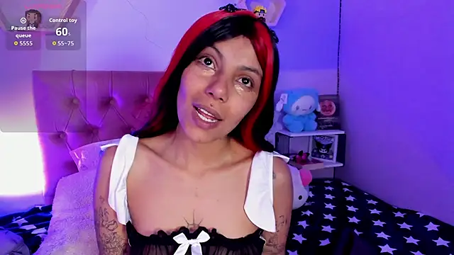Snapshot of Saki_Akanne chatting on 07-22-26, 10:28 Saki Akanne online show from 07-22-26, 10:28