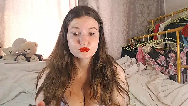 Snapshot of ChloeBrooklyn chatting on 07-12-26, 05:41 ChloeBrooklyn online show from 07-12-26, 05:41