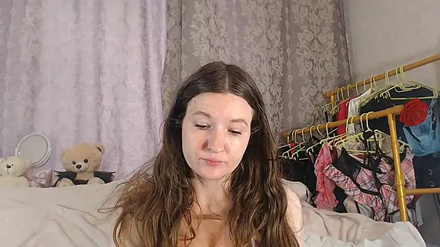 Snapshot of ChloeBrooklyn chatting on 07-11-26, 05:08 ChloeBrooklyn online show from 07-11-26, 05:08