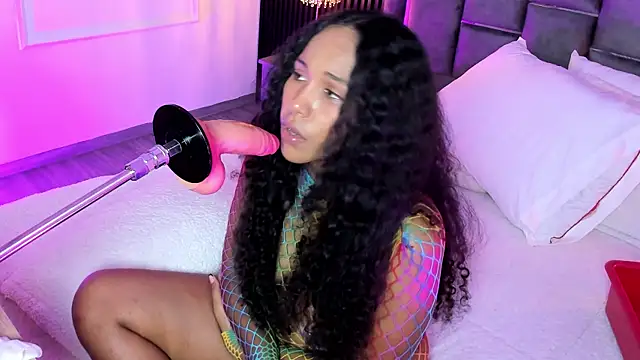 MiaBlackrose online show from 07-29-26, 05:01