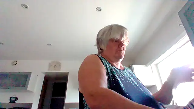 Snapshot of coquinesensuel chatting on 07-19-26, 07:06 coquinesensuel online show from 07-19-26, 07:06