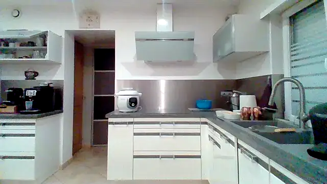 Snapshot of coquinesensuel chatting on 07-04-26, 08:57 coquinesensuel online show from 07-04-26, 08:57