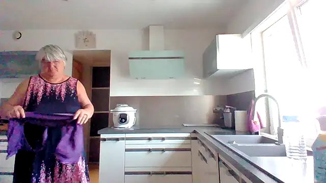 Snapshot of coquinesensuel chatting on 07-10-26, 07:08 coquinesensuel online show from 07-10-26, 07:08