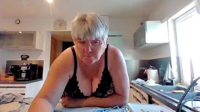 Snapshot of coquinesensuel chatting on 07-29-26, 05:50 coquinesensuel online show from 07-29-26, 05:50