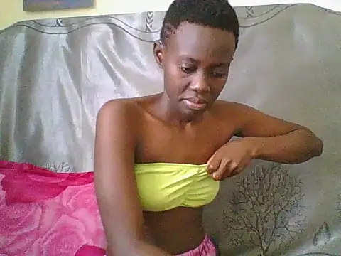 Snapshot of Tish_Leylah chatting on 07-21-26, 11:11 Tish Leylah online show from 07-21-26, 11:11