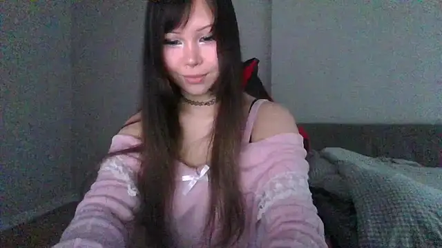 Snapshot of MiaSavageQueen chatting on 06-19-26, 01:17 MiaSavageQueen online show from 06-19-26, 01:17