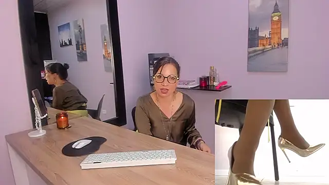 Snapshot of Greta_Borbon_ chatting on 07-16-26, 12:13 Greta Borbon online show from 07-16-26, 12:13