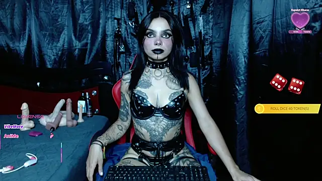 Snapshot of Electra_Darkkk chatting on 06-25-26, 06:13 Electra Darkkk online show from 06-25-26, 06:13
