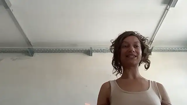 Snapshot of lustgrotte27 chatting on 07-22-26, 11:01 lustgrotte27 online show from 07-22-26, 11:01