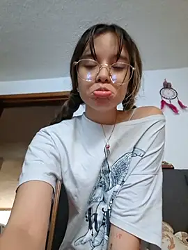 ZoeDear  online show from 07-23-26, 10:17