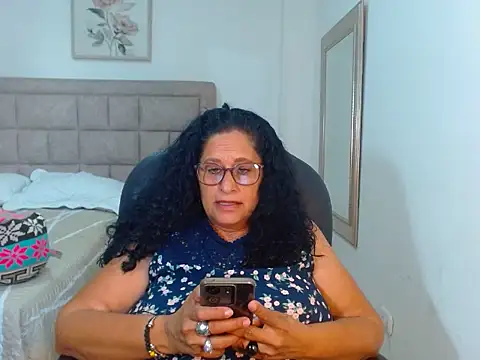 Snapshot of juanitaaxoox chatting on 07-18-26, 01:30 juanitaaxoox online show from 07-18-26, 01:30