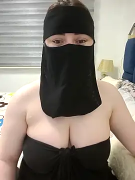 Snapshot of Bisan_sexy chatting on 06-20-26, 10:37 Bisan sexy online show from 06-20-26, 10:37