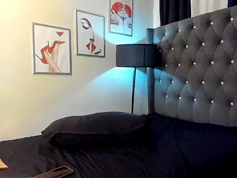 Snapshot of Ashley_Lane28 chatting on 07-11-26, 12:44 Ashley Lane28 online show from 07-11-26, 12:44