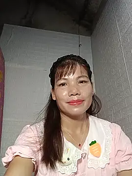 Snapshot of Gee_hot chatting on 08-05-26, 11:26 Gee hot online show from 08-05-26, 11:26