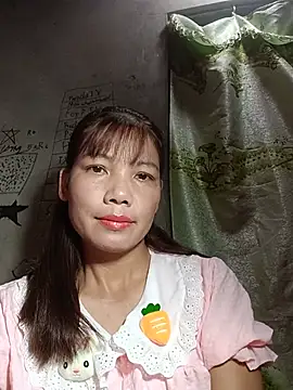 Snapshot of Gee_hot chatting on 07-22-26, 03:25 Gee hot online show from 07-22-26, 03:25