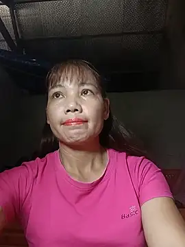 Snapshot of Gee_hot chatting on 07-24-26, 03:35 Gee hot online show from 07-24-26, 03:35