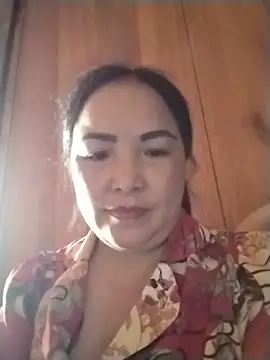 Snapshot of Naaya8109 chatting on 06-18-26, 05:17 Naaya8109 online show from 06-18-26, 05:17