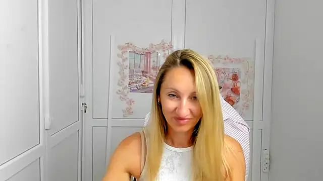LilyDreamm online show from 06-19-26, 06:30
