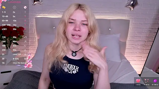 ChloeWells online show from 07-24-26, 03:35