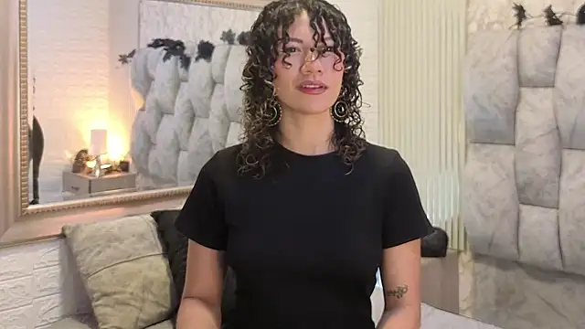 Snapshot of Zendaya_S11 chatting on 07-10-26, 04:23 Zendaya S11 online show from 07-10-26, 04:23
