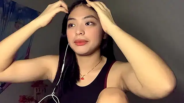 Hazelanne online show from 06-19-26, 11:05