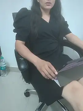 Snapshot of sushmita0 chatting on 07-28-26, 07:39 sushmita0 online show from 07-28-26, 07:39