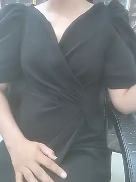 Snapshot of sushmita0 chatting on 06-30-26, 03:34 sushmita0 online show from 06-30-26, 03:34