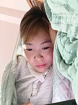 Snapshot of Emxinh-milo chatting on 06-20-26, 02:44 Emxinh-milo online show from 06-20-26, 02:44