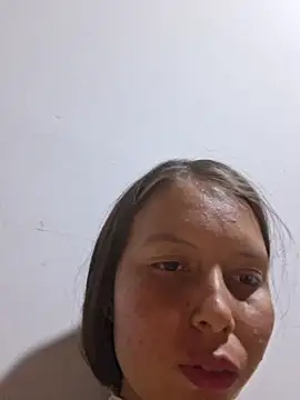 Snapshot of Khelmi chatting on 06-25-26, 05:23 Khelmi online show from 06-25-26, 05:23
