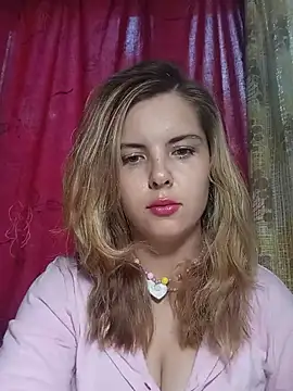 Snapshot of SunnySofii chatting on 07-08-26, 05:24 SunnySofii online show from 07-08-26, 05:24
