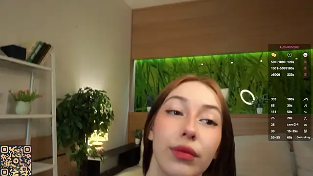 Snapshot of KiaraTennille chatting on 07-31-26, 04:45 KiaraTennille online show from 07-31-26, 04:45