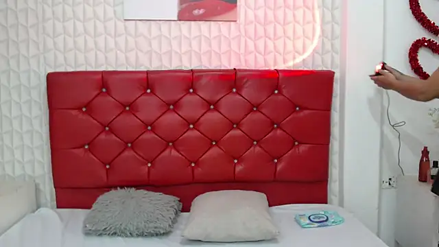 LeissyBrookss online show from 06-24-26, 02:04