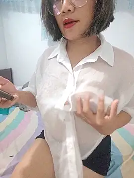 Snapshot of Lady-cum chatting on 06-20-26, 02:55 Lady-cum online show from 06-20-26, 02:55