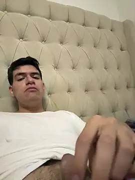 Snapshot of FernanHot69 chatting on 07-13-26, 01:27 FernanHot69 online show from 07-13-26, 01:27