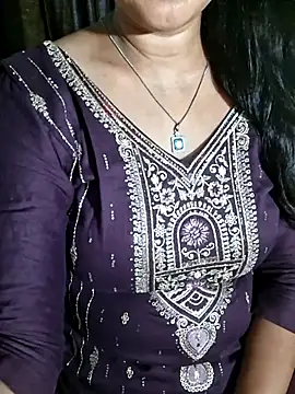 Snapshot of laxmirwt chatting on 07-15-26, 10:33 laxmirwt online show from 07-15-26, 10:33