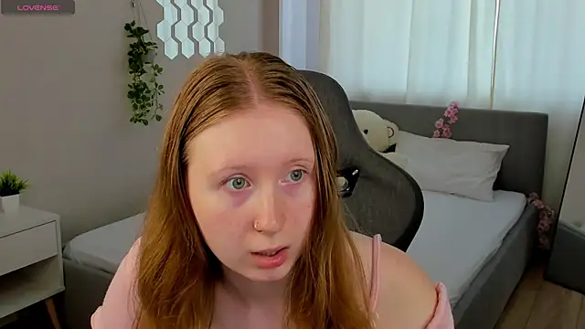 LiliTiny online show from 07-19-26, 03:15