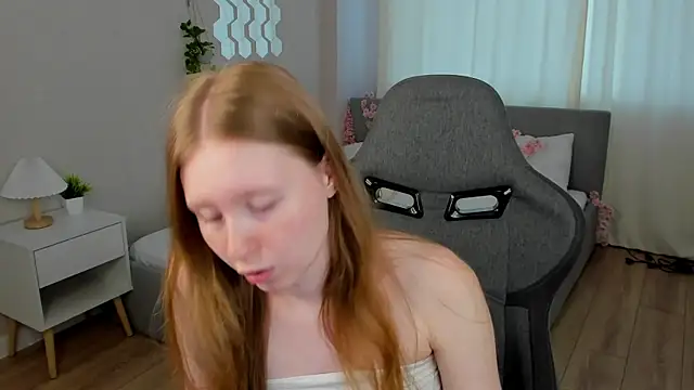 LiliTiny online show from 07-20-26, 01:13