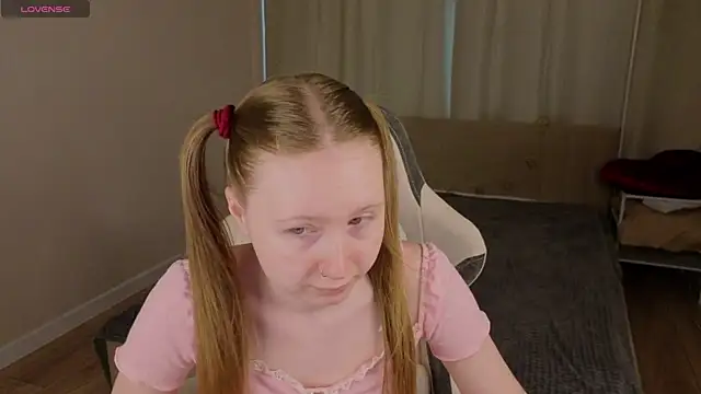 LiliTiny online show from 07-11-26, 01:28
