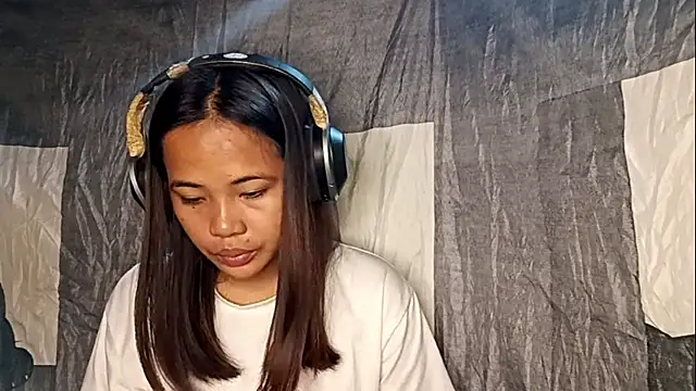 MimiLabeots online show from 06-25-26, 12:54