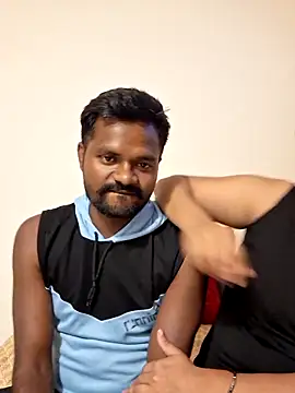 Snapshot of Garima_GILU chatting on 06-19-26, 06:03 Garima GILU online show from 06-19-26, 06:03