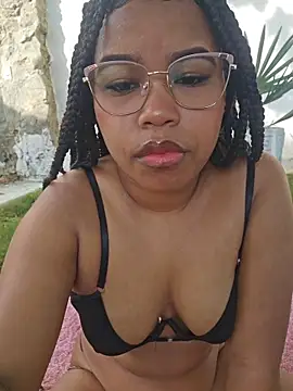 Alexandra Jaramillo online show from 06-21-26, 12:22