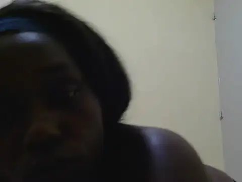 Snapshot of Heliosann chatting on 07-16-26, 04:59 Heliosann online show from 07-16-26, 04:59