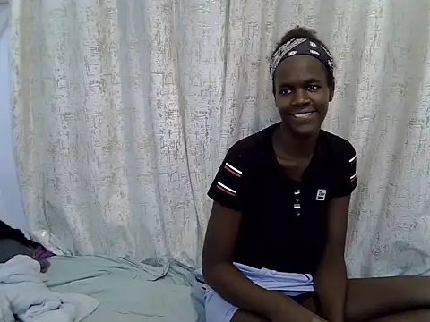 Snapshot of sexyeve1 chatting on 07-20-26, 02:19 sexyeve1 online show from 07-20-26, 02:19