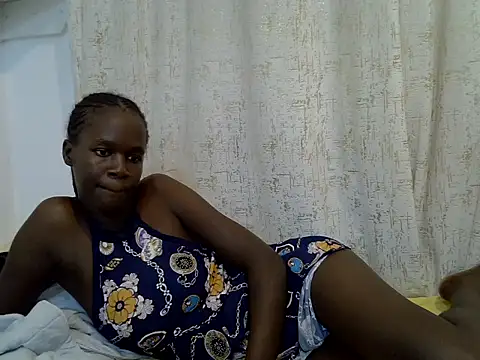 Snapshot of sexyeve1 chatting on 07-05-26, 04:19 sexyeve1 online show from 07-05-26, 04:19