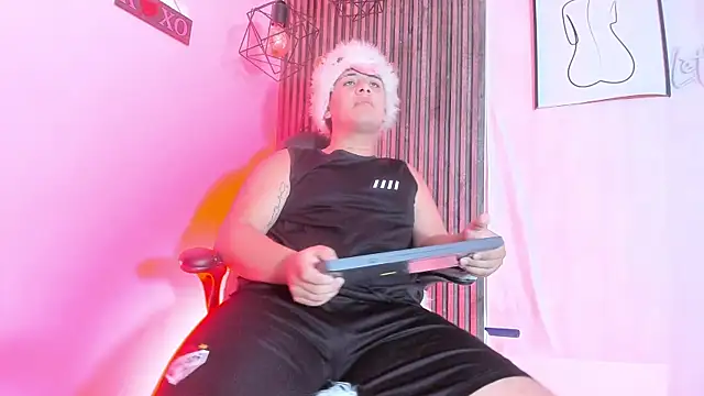 Liam grey01  online show from 06-25-26, 07:30